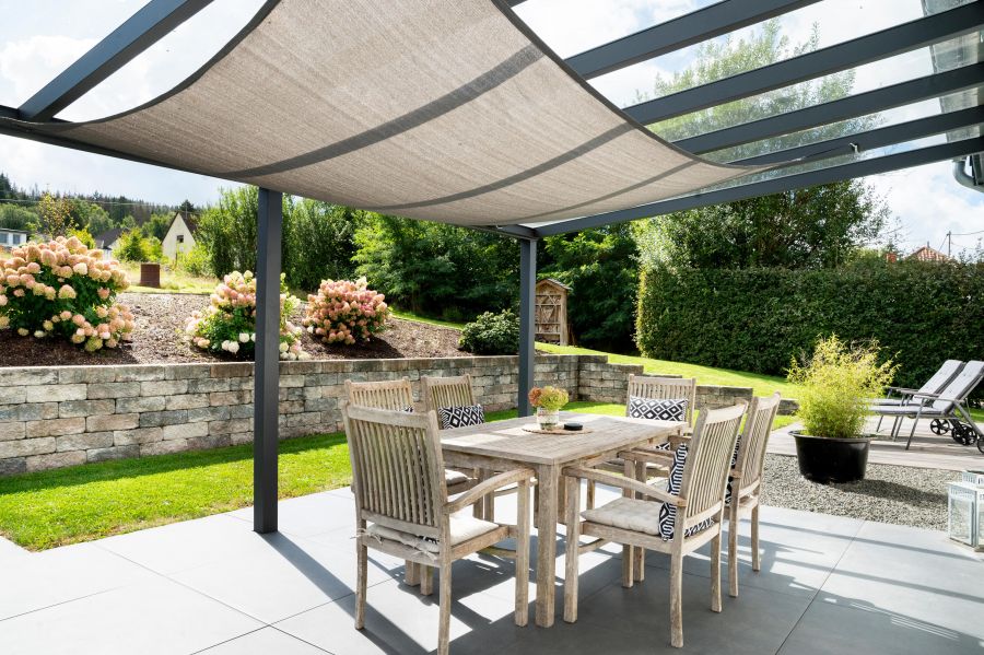 Überdachte Terrasse